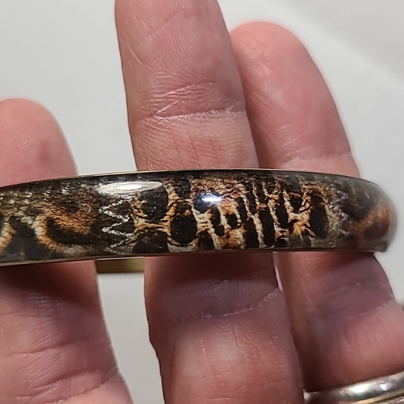 Vintage Brass Bangle Bundle - Picture 9 of 10